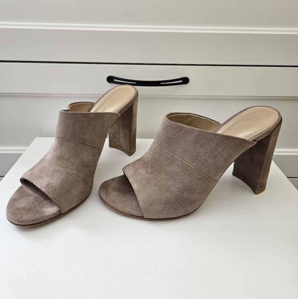 Stuart Weitzman Sequel Heel Mule - image 1